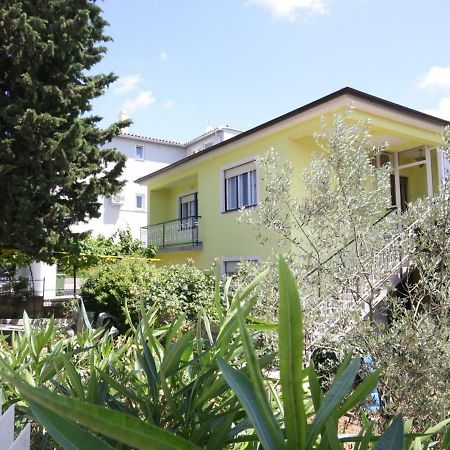 Two Bedroom Apartment, Nice Neighborhood, Free Parking, Wifi Pula Exterior photo