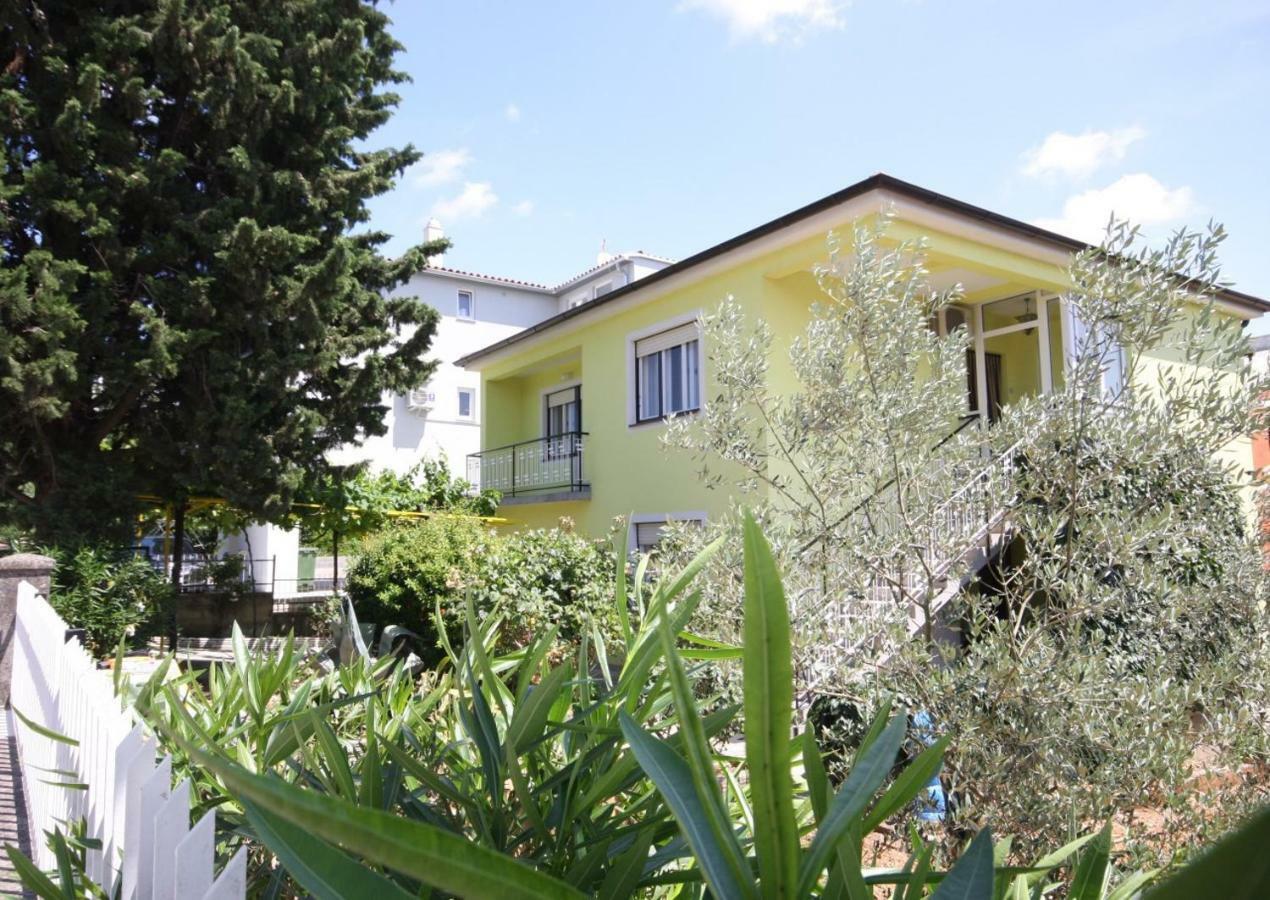 Two Bedroom Apartment, Nice Neighborhood, Free Parking, Wifi Pula Exterior photo