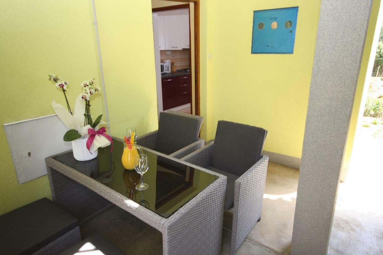 Two Bedroom Apartment, Nice Neighborhood, Free Parking, Wifi Pula Exterior photo