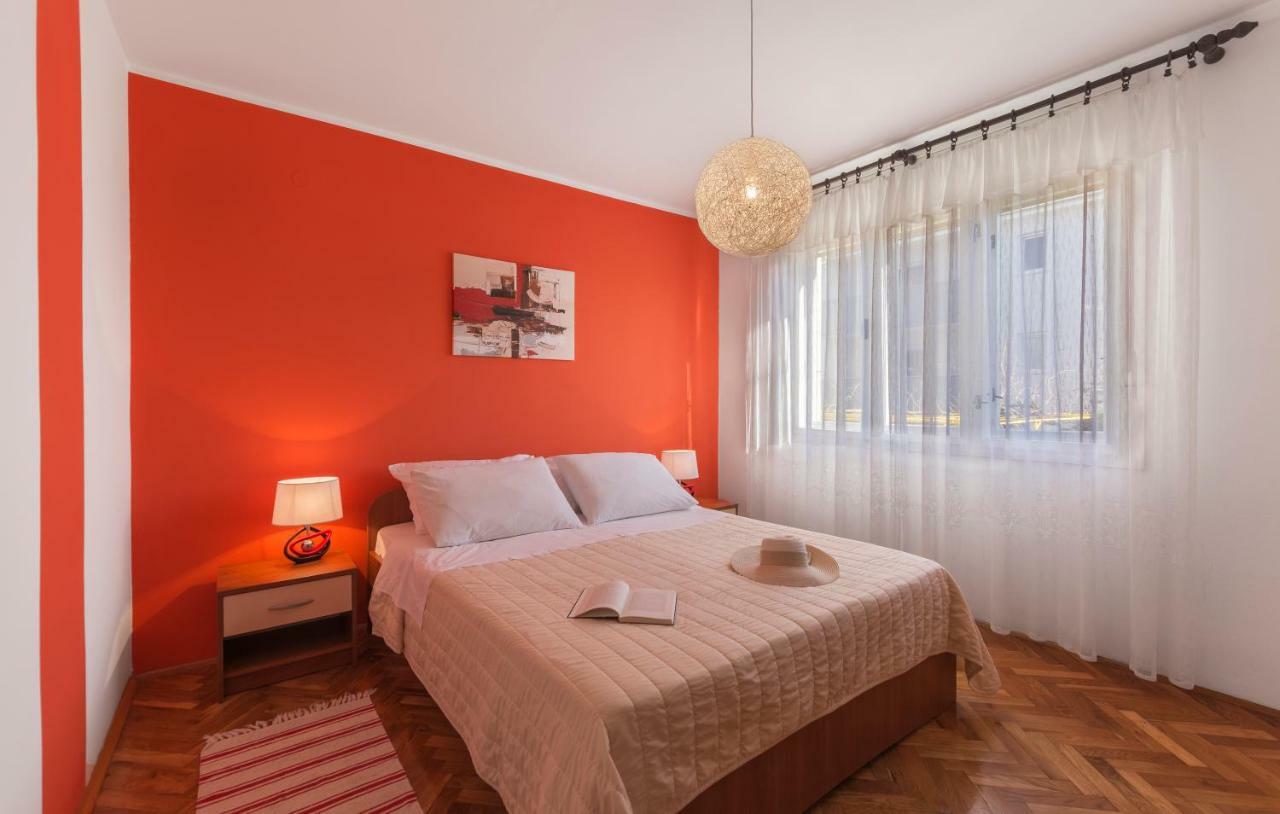 Two Bedroom Apartment, Nice Neighborhood, Free Parking, Wifi Pula Exterior photo